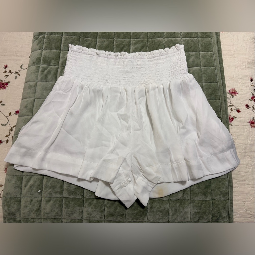 TCEC Women’s Size Medium White Fiona Flow Shorts Satin Style